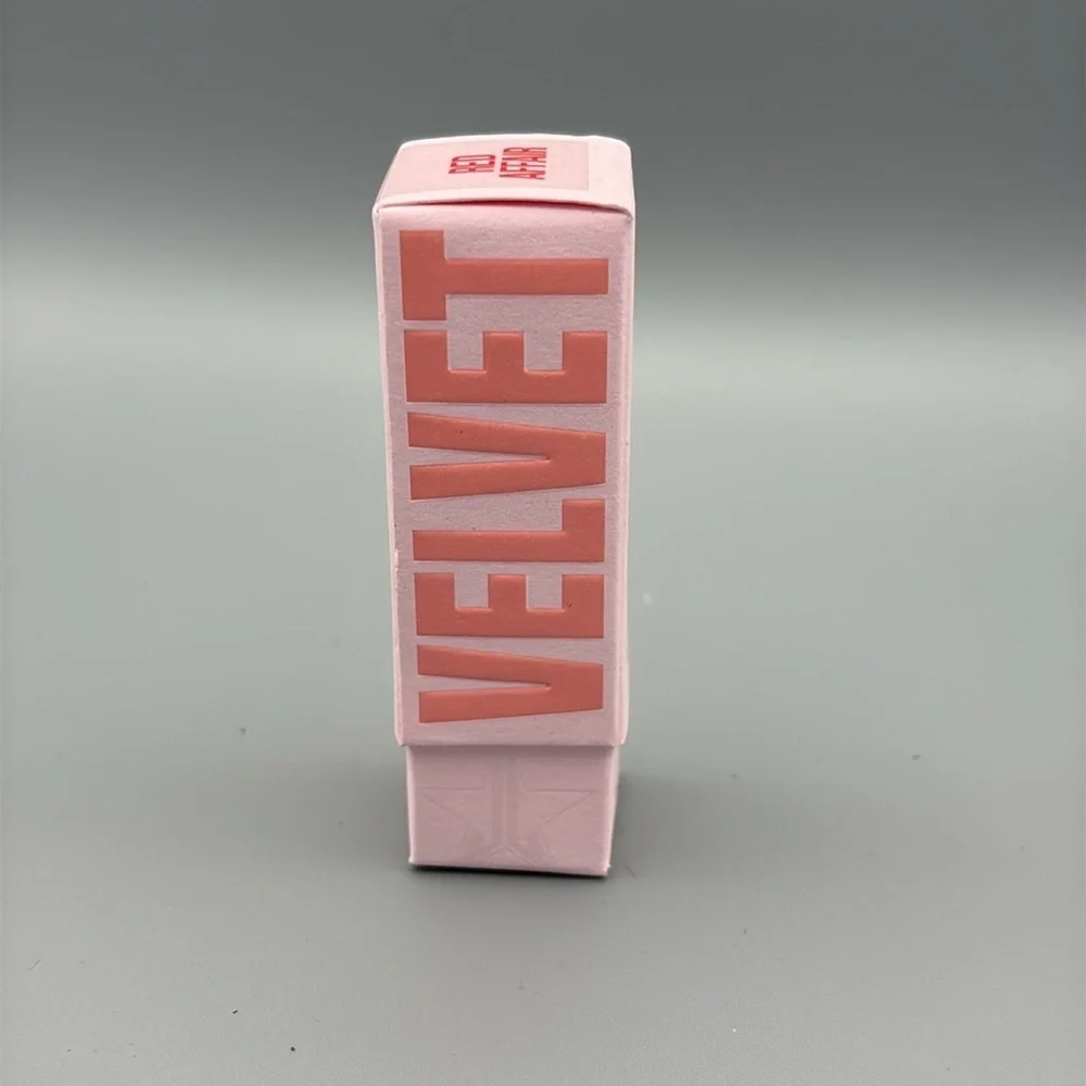 JEFFREE STAR COSMETICS Velvet Trap Lipstick Red Affair